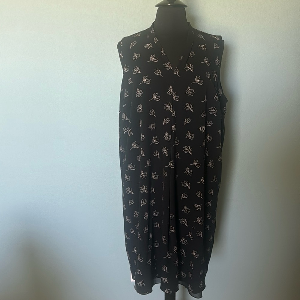 Vince Camuto sleeveless dress
